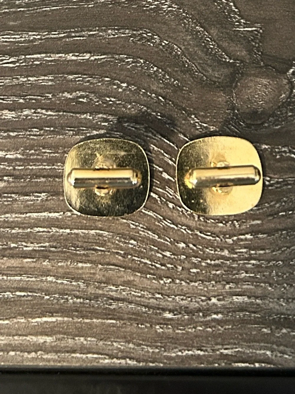 Scroll design cufflinks